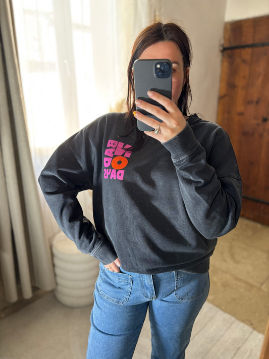 Sweat Gulia